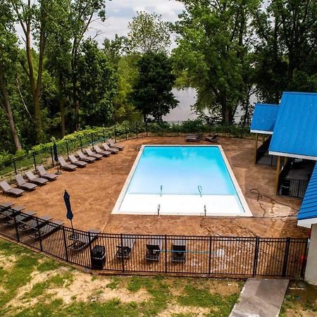 2 Luxury Suites With Parking At The Grand Castle Grandville Extérieur photo