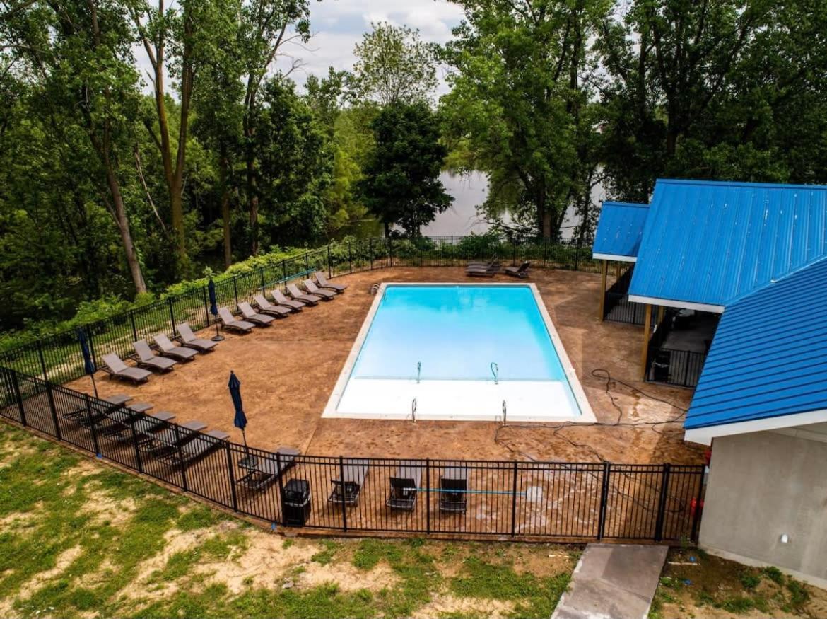 2 Luxury Suites With Parking At The Grand Castle Grandville Extérieur photo